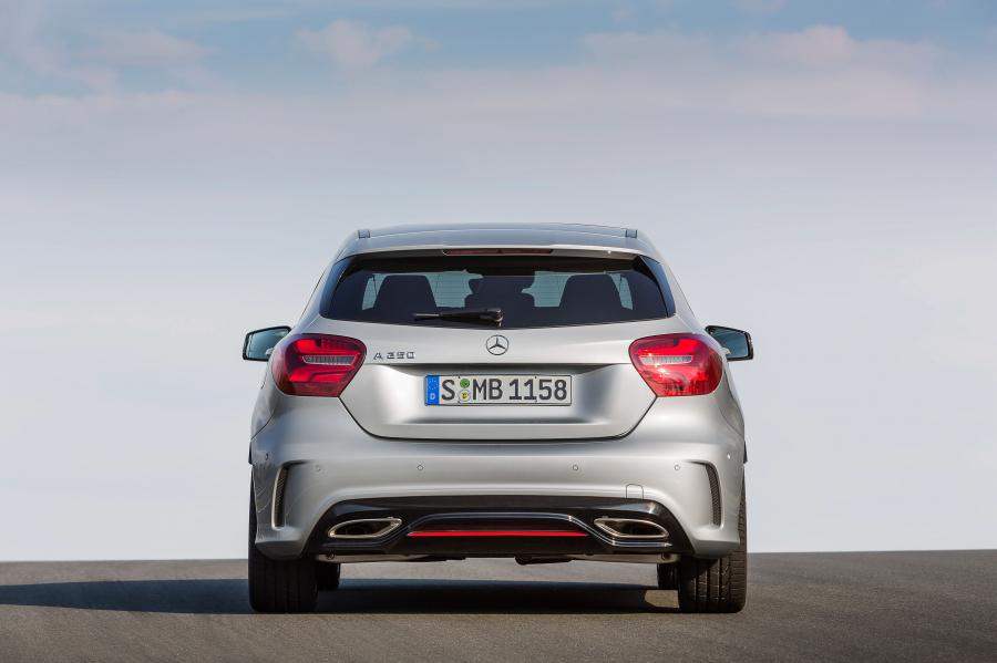  Mercedes-Benz A250 Sport 2015 года  (фото 11 из 14)
